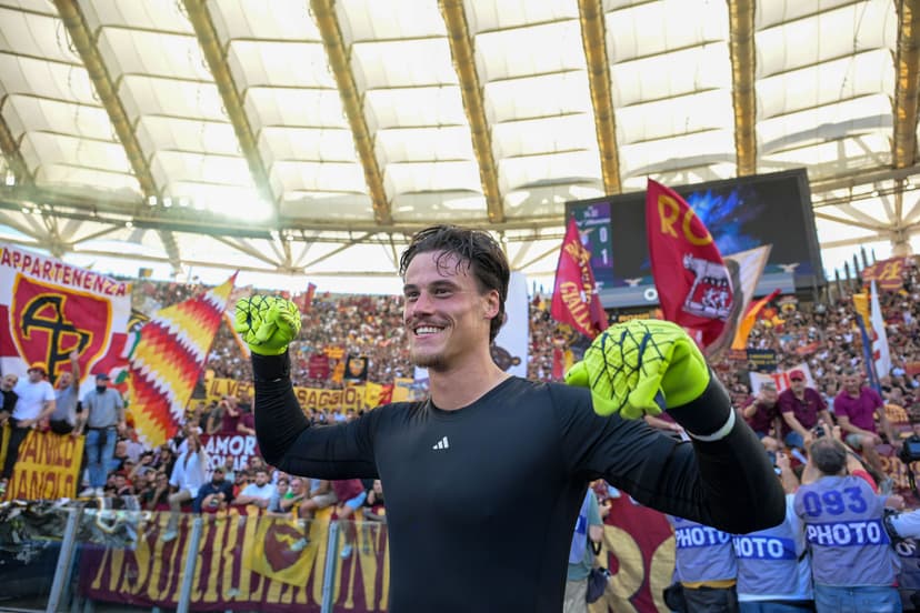 Report – Inter Milan Face Fierce Premier League Competition For In-Demand Roma Goalkeeper