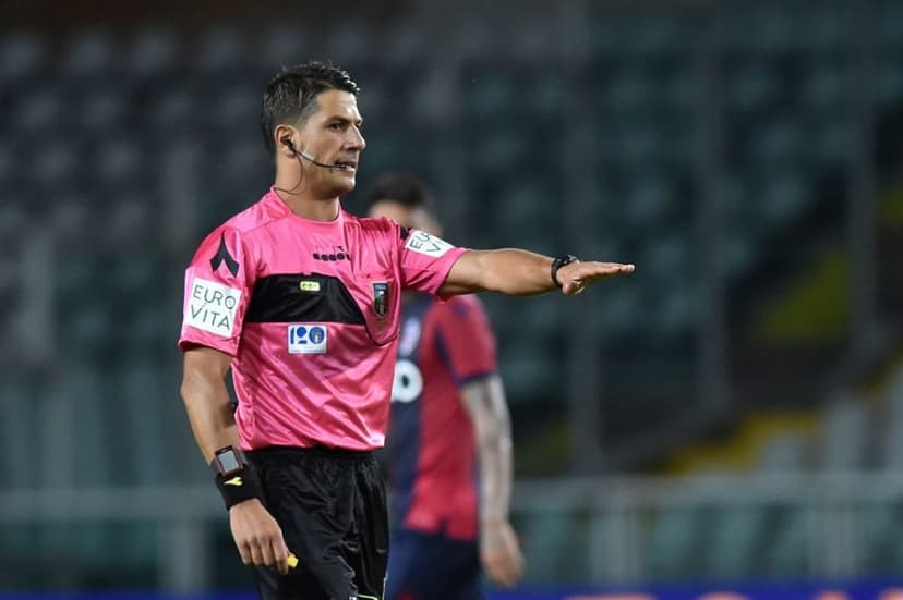 Referee Praised for Control in Inter Milan's 2-0 Victory Over Lecce
