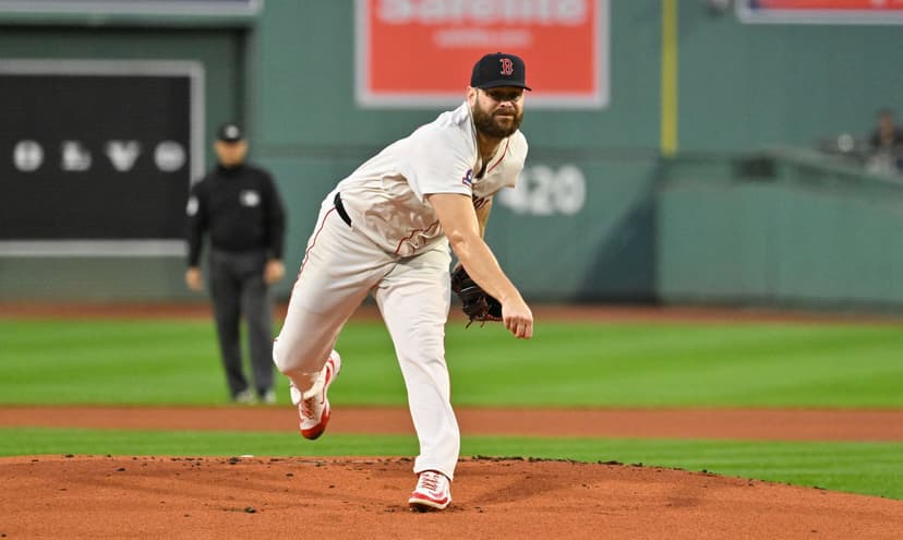 MLB Pitcher Urges Braves to Sign Lucas Giolito