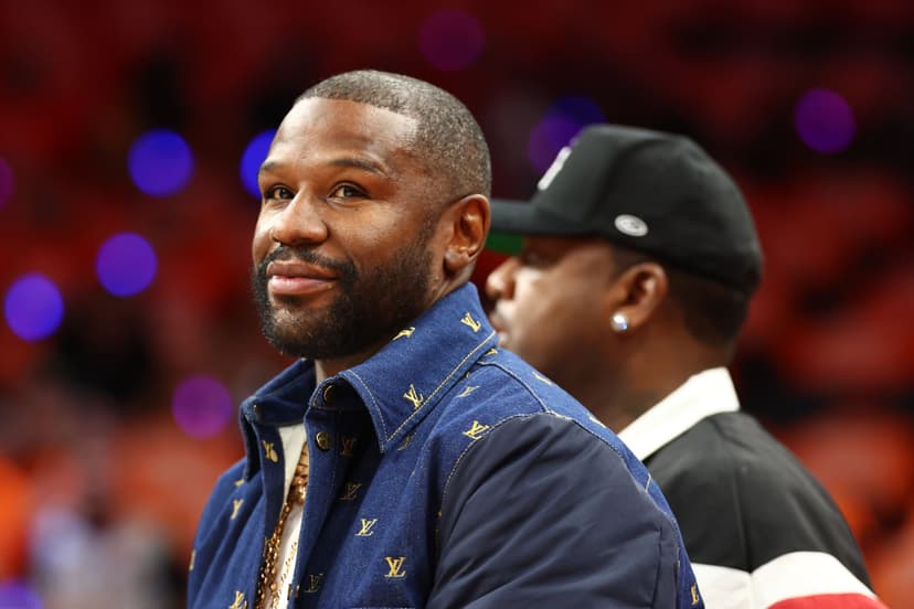 Floyd Mayweather's Next Opponent Revealed for Unretirement Fight