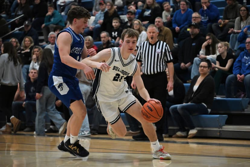 Yale boys basketball rides 30-0 run to MHSAA Division 2 district title
