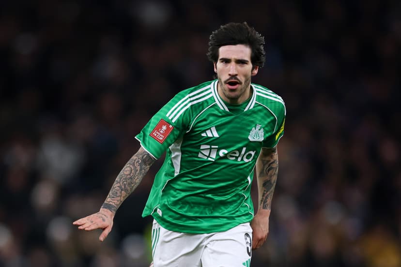 Arsenal Among Clubs Interested in Newcastle United Midfielder