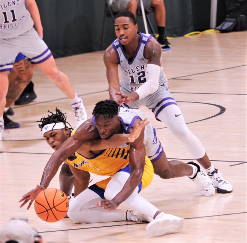 Alleged pimping coach rocks Cal State Bakersfield basketball program