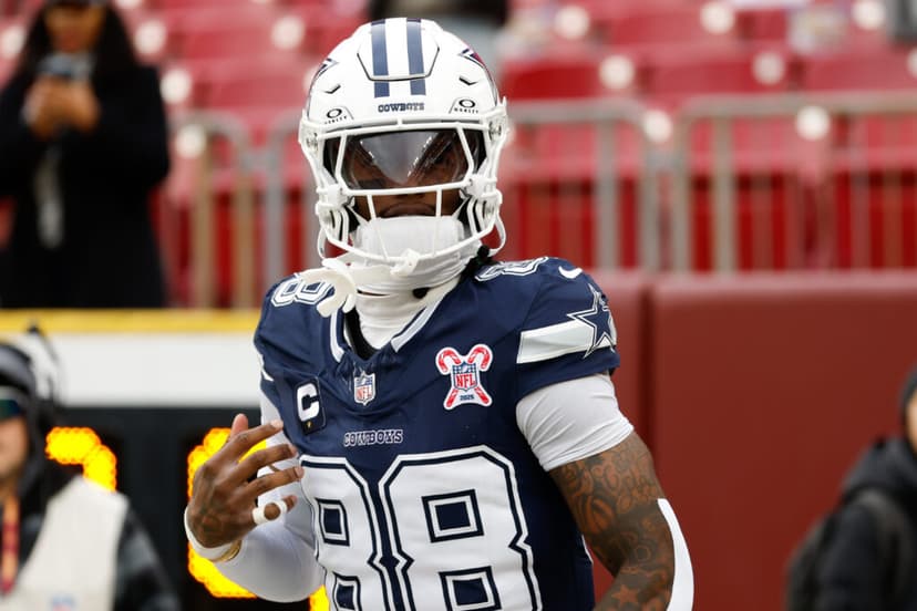 Cowboys restructure contracts of three star players, freeing up nearly 66 million in NFL free agent cap space