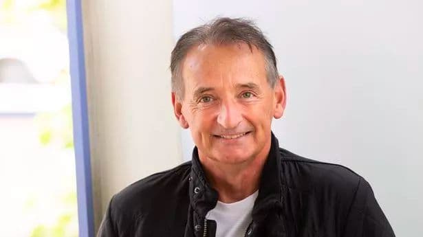 “It would probably be” – Pat Nevin tells Chelsea who to sign amid Liam Delap’s struggles