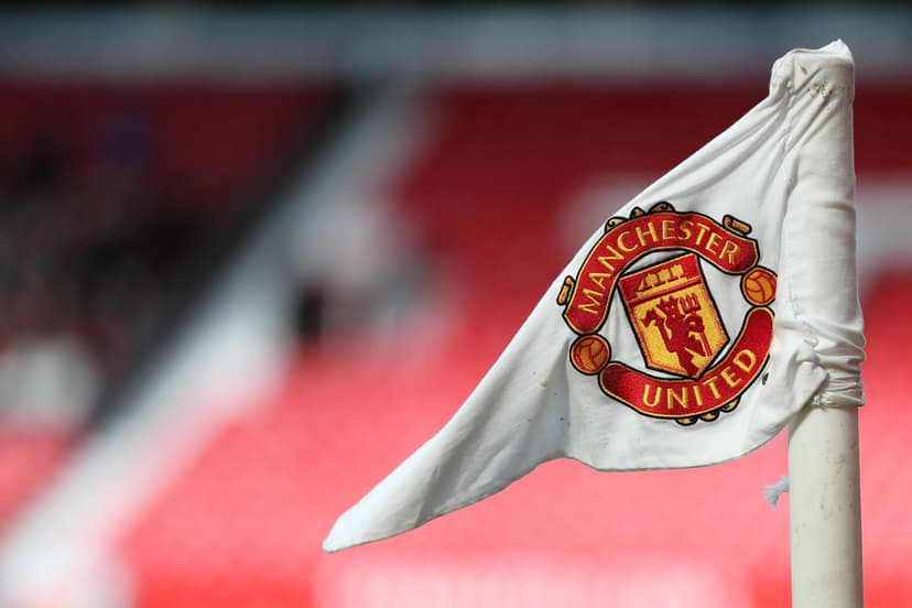 Chelsea tried to sign Manchester United player ahead of The Red Devils but failed
