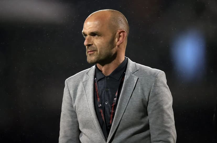 Danny Murphy Questions Chelsea's Transfer Strategy Regarding Liam Delap and Nicolas Jackson