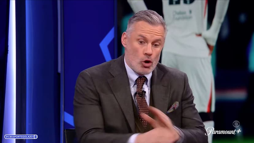 (Video):  “You’re the one on the pitch” – Carragher on goalkeepers taking responsibility