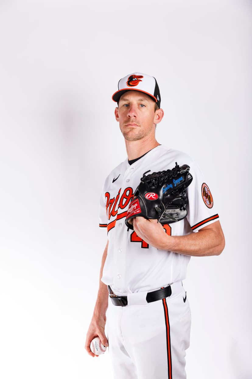Chris Bassitt, ex-Akron pitcher with Orioles, picks Miami over Zips