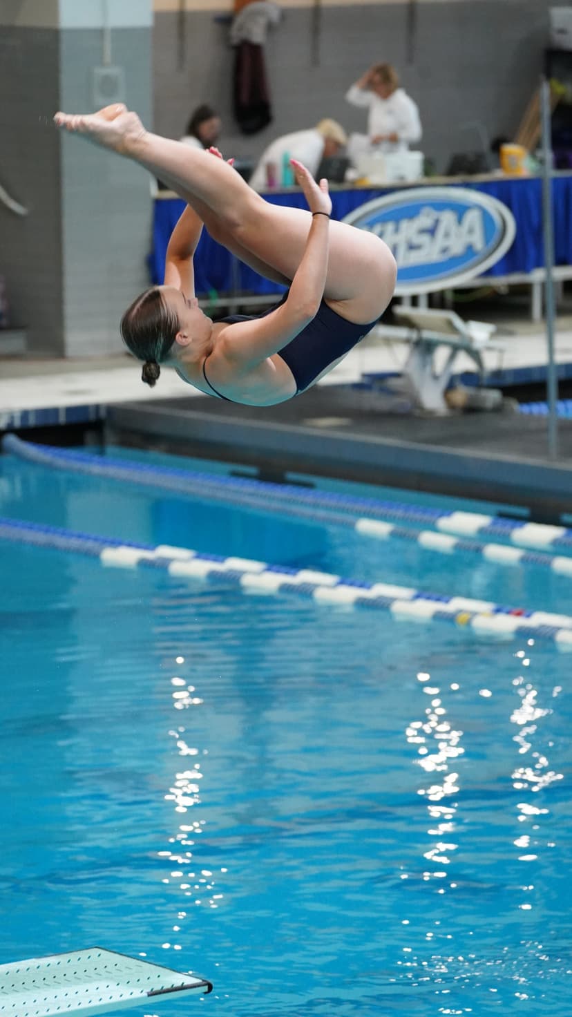 Notre Dame and Highlands Excel at Kentucky Girls State Swimming Meet