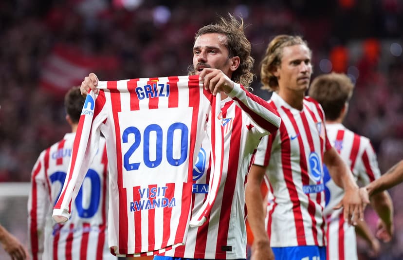 ‘Dream’ Griezmann move potentially on hold amid transfer talks