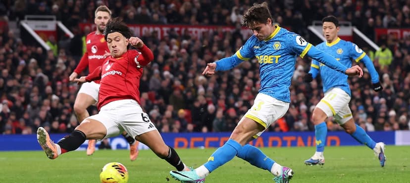 Lisandro Martinez: Carrick delivers injury update