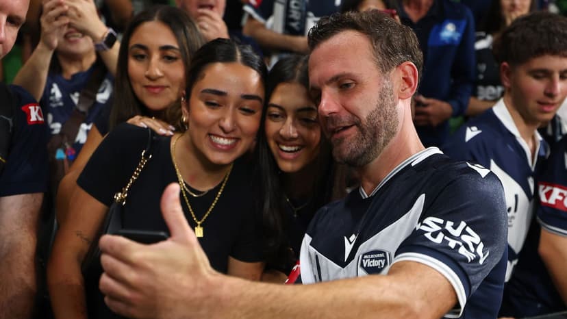 Bruno Fernandes Praises Juan Mata's Double in Melbourne Derby