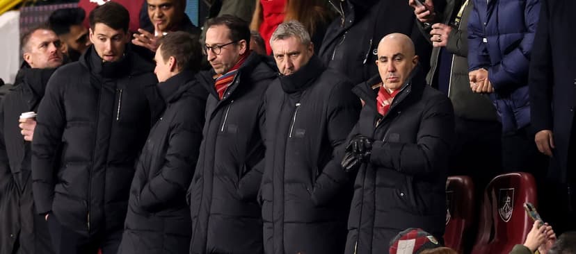 Michael Carrick: Should Man United stick or twist next season?