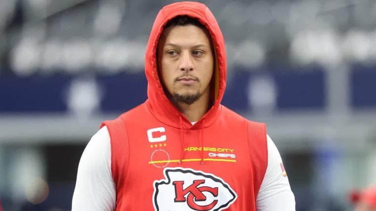 Chiefs Restructure Patrick Mahomes' Contract, Update Cap Space