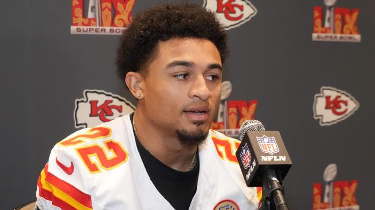 Which 1st round pick, No. 13 or 29, did Rams trade to Chiefs for Trent McDuffie?