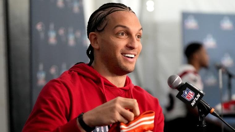 Patriots Pay Mack Hollins Extra $400,000 for 'Cool Reason'