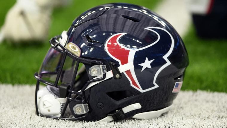 Former Houston Texans Receiver Announces Retirement