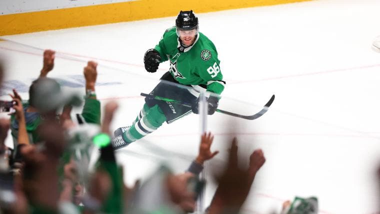 Stars GM names 'generational player' and it's not Jason Robertson