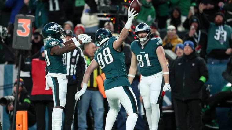 Eagles' Dallas Goedert signing comes with A.J. Brown trade update
