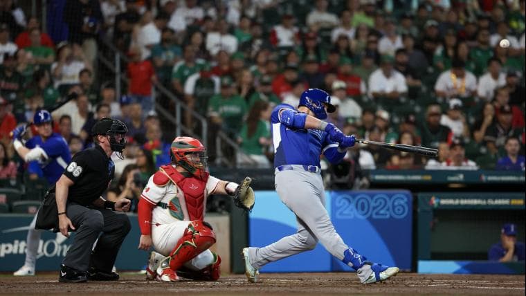 Who is Vinnie Pasquantino? Meet Royals' Italian-American first baseman who powered Italy to early lead over Mexico