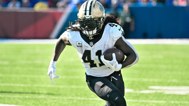 Alvin Kamara Predicted to Reunite with Former Head Coach