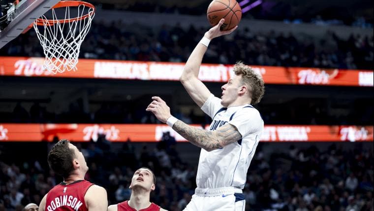 Lakers' 7-Foot G League Center Departs for Philippines Contract