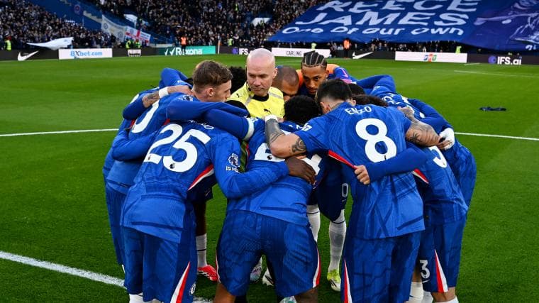 Why did the referee stand in Chelsea's huddle? Paul Tierney caught in Blues team talk as Rosenior to submit complaint