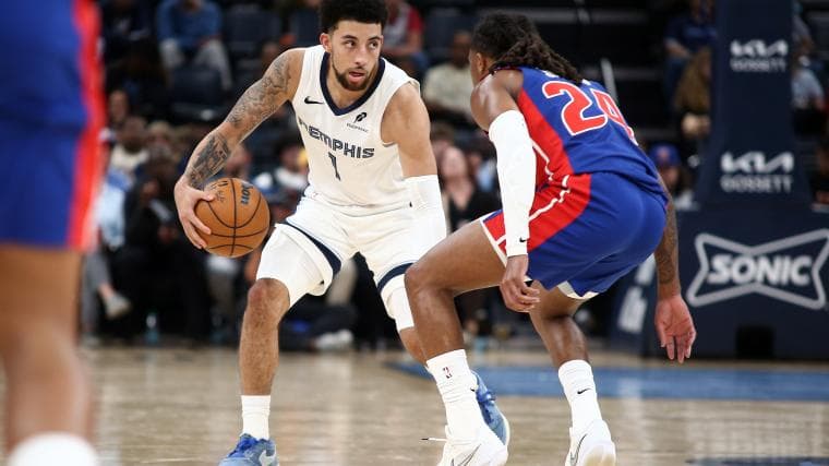 Memphis Grizzlies guard has memorable first half of Monday's game