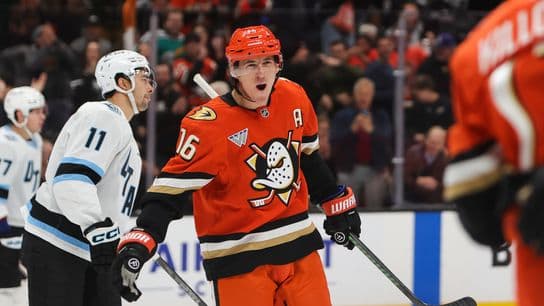 Ryan Strome ends four-year run with Ducks, traded to Calgary at deadline
