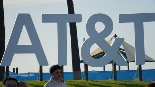Sanders and Coward Participate in AT&T Dunk District Event