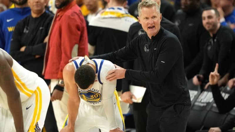 Steve Kerr Reveals Steph Curry’s Frustration at Prolonged Knee Recovery