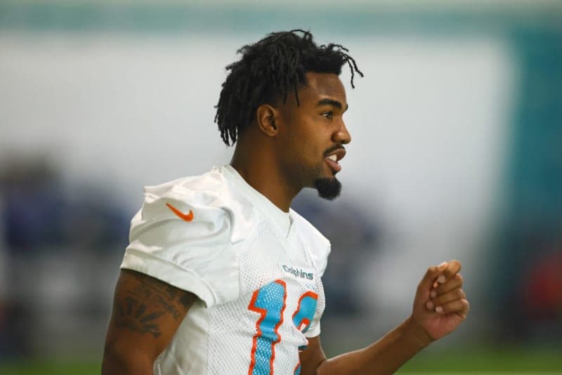 Jaylen Waddle Signals Desire to Leave Dolphins After Tyreek Hill's Departure