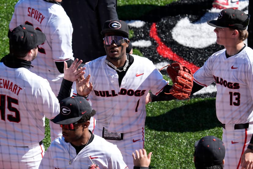 Georgia baseball climbs into top-10 of USA TODAY Sports coaches poll