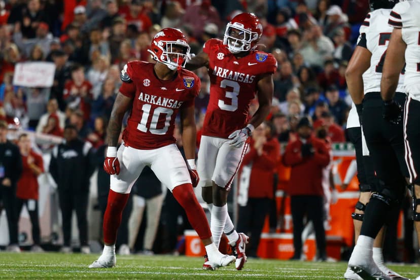 Former Georgia LB reveals why he transferred to Arkansas