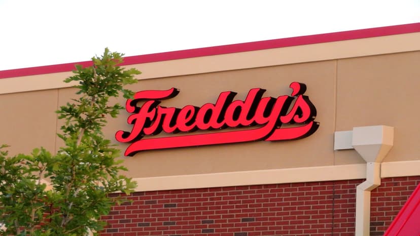 JRI Hospitality Acquires HCI to Expand Freddy's Footprint