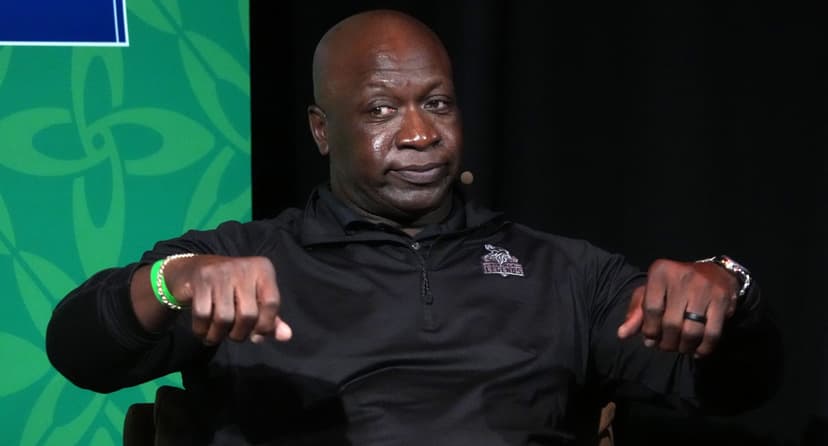 John Randle Endorses Quarterback for Vikings