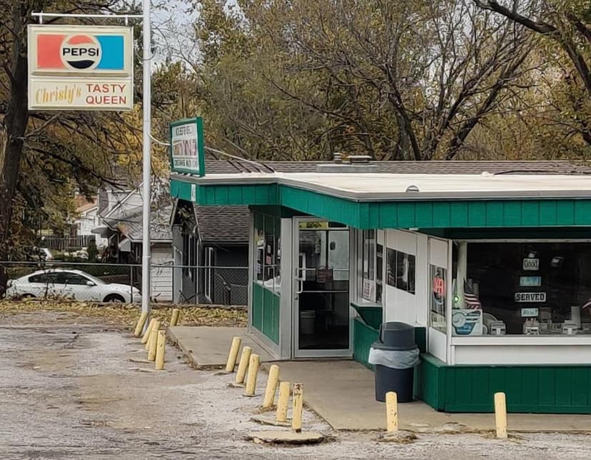 Kansas City Restaurant Owners Announce Retirement After 50+ Years