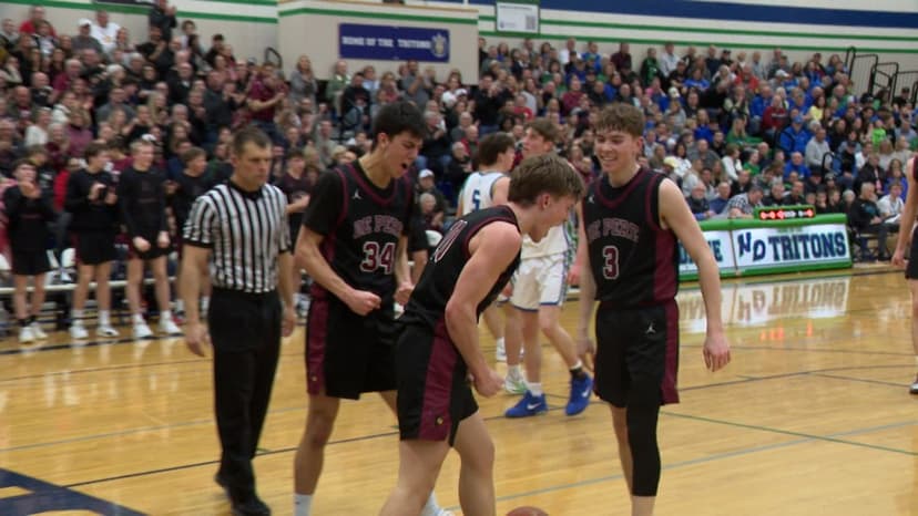 De Pere boys claims fifth consecutive conference championship