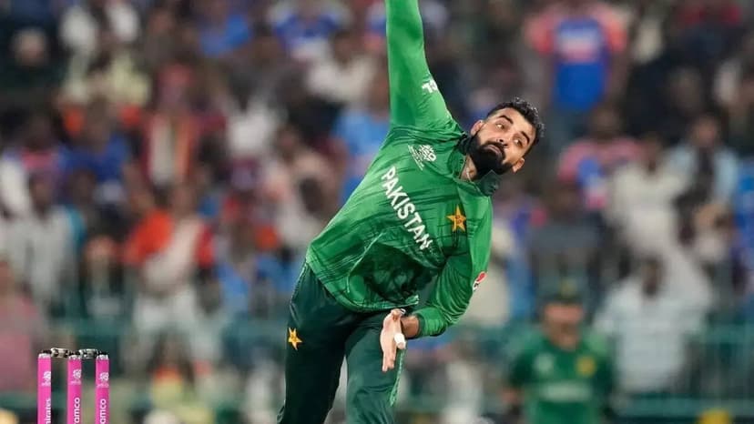 Shadab Khan Defends Pakistan Team Against Criticism from Former Cricketers