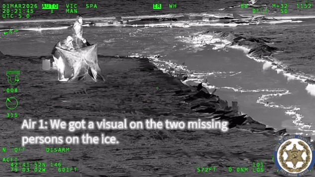 2 ice fishermen rescued after being stranded on Lake Erie