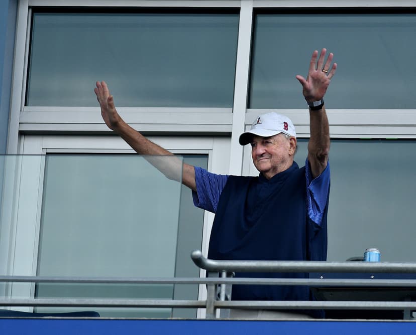 Ex-UConn coach Calhoun to sign his book at Sturbridge pickleball club