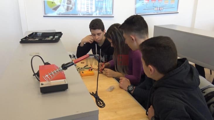 North Macedonia Expands Dual Vocational Education with 1000 Companies Involved