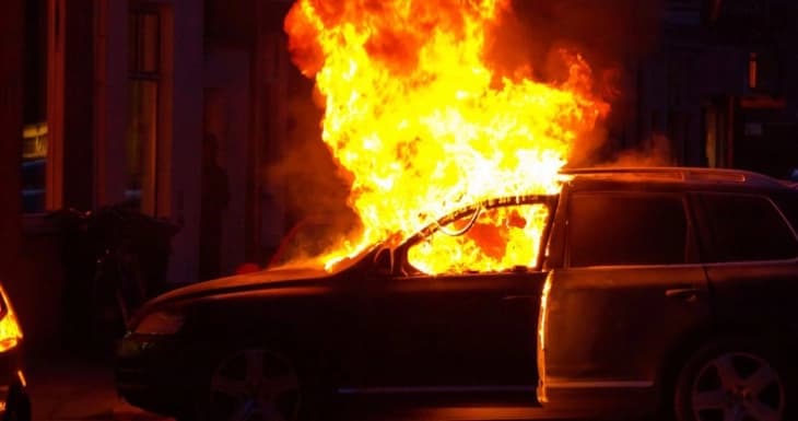 Two Vehicles Catch Fire in Strumica, North Macedonia