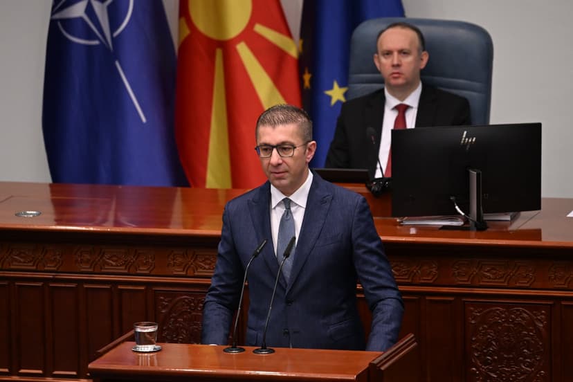 Mickoski Criticizes Filipche's 'Soft' Stance on Macedonian National Identity
