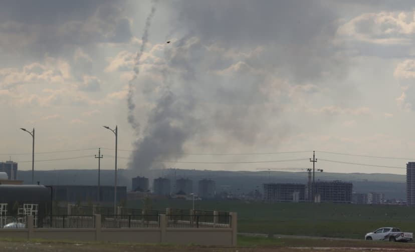 US Military Base in Iraq Attacked, Smoke Rises After Explosions (VIDEO)