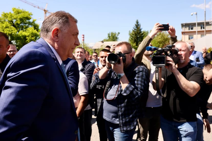 Bosnian Court Considers Removing Milorad Dodik as SNSD President