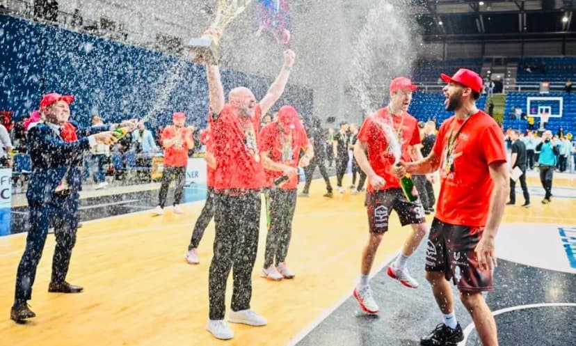 Vedran Bosnić leads Szolnok to Hungarian Cup victory