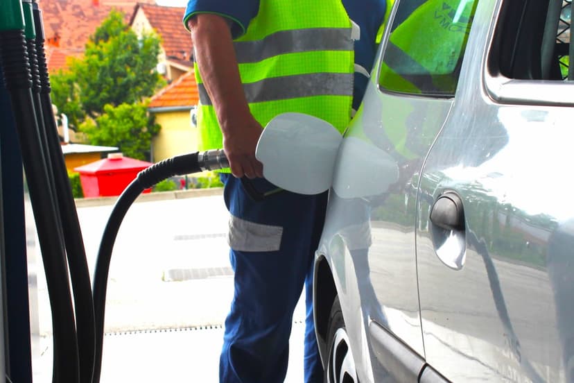 Serbian Minister Reports Diesel and Petrol Prices Below Market Rate