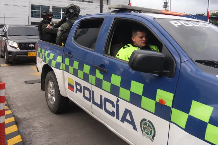 Colombian Police Arrest Over 100 in Kidnapping and Extortion Operation